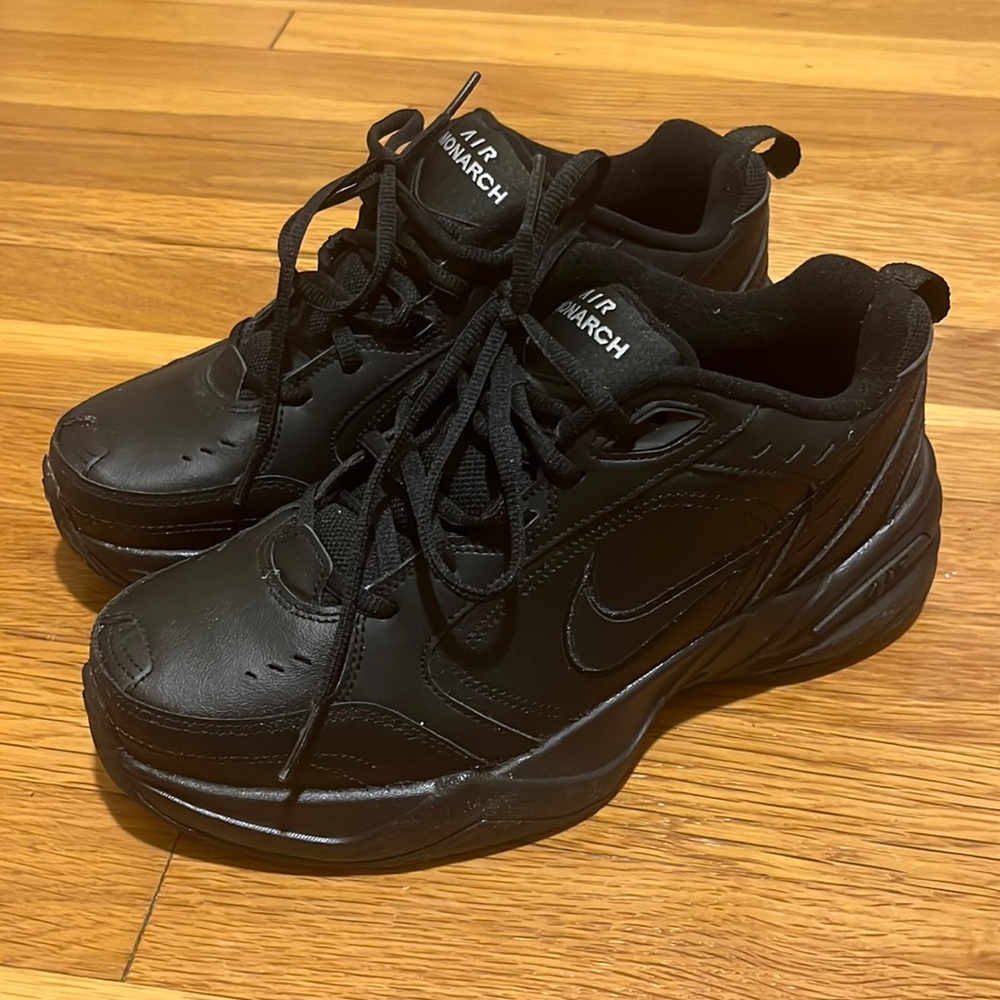 Nike Air Monarch